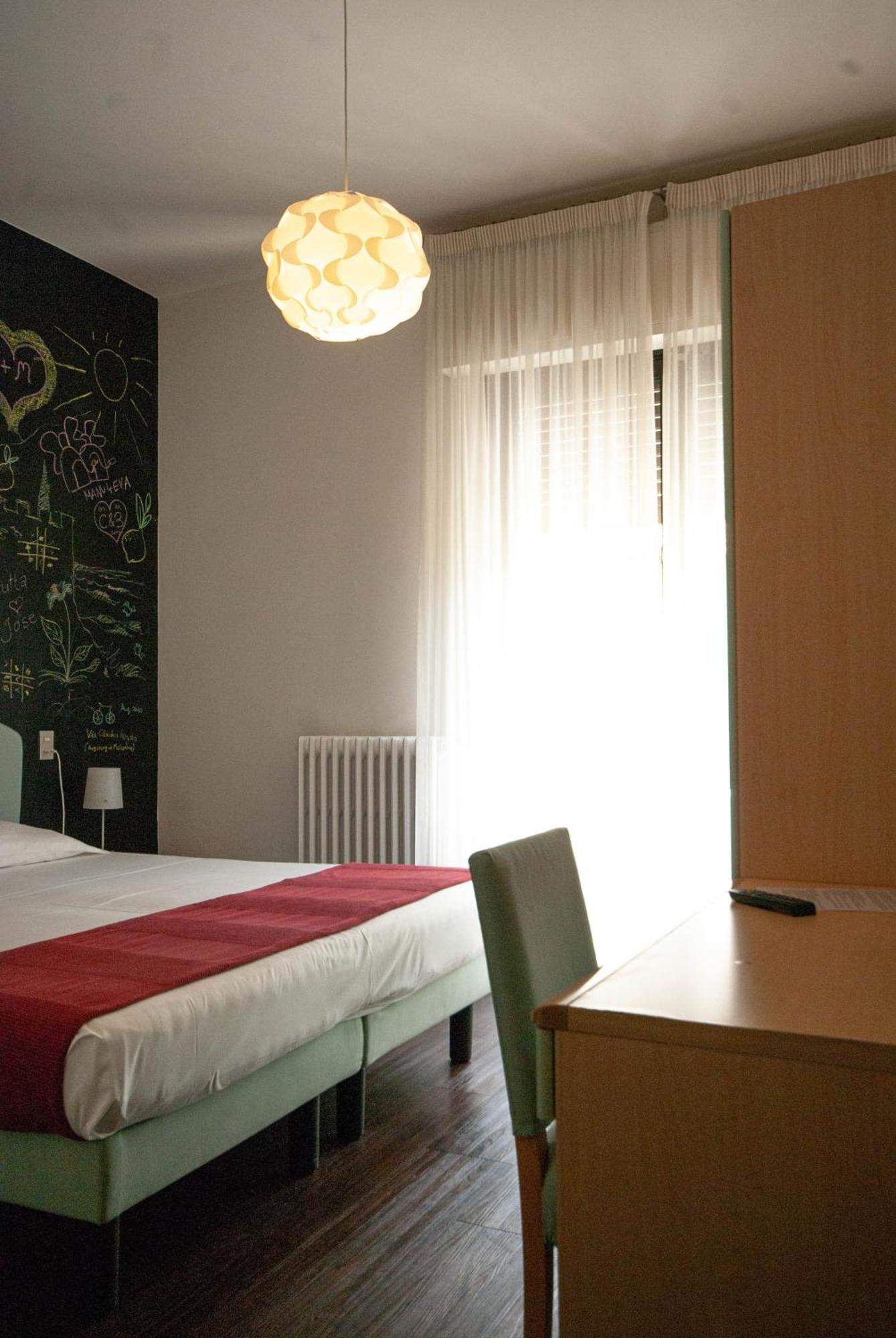 Hotel Peler Мальчезіне Номер фото