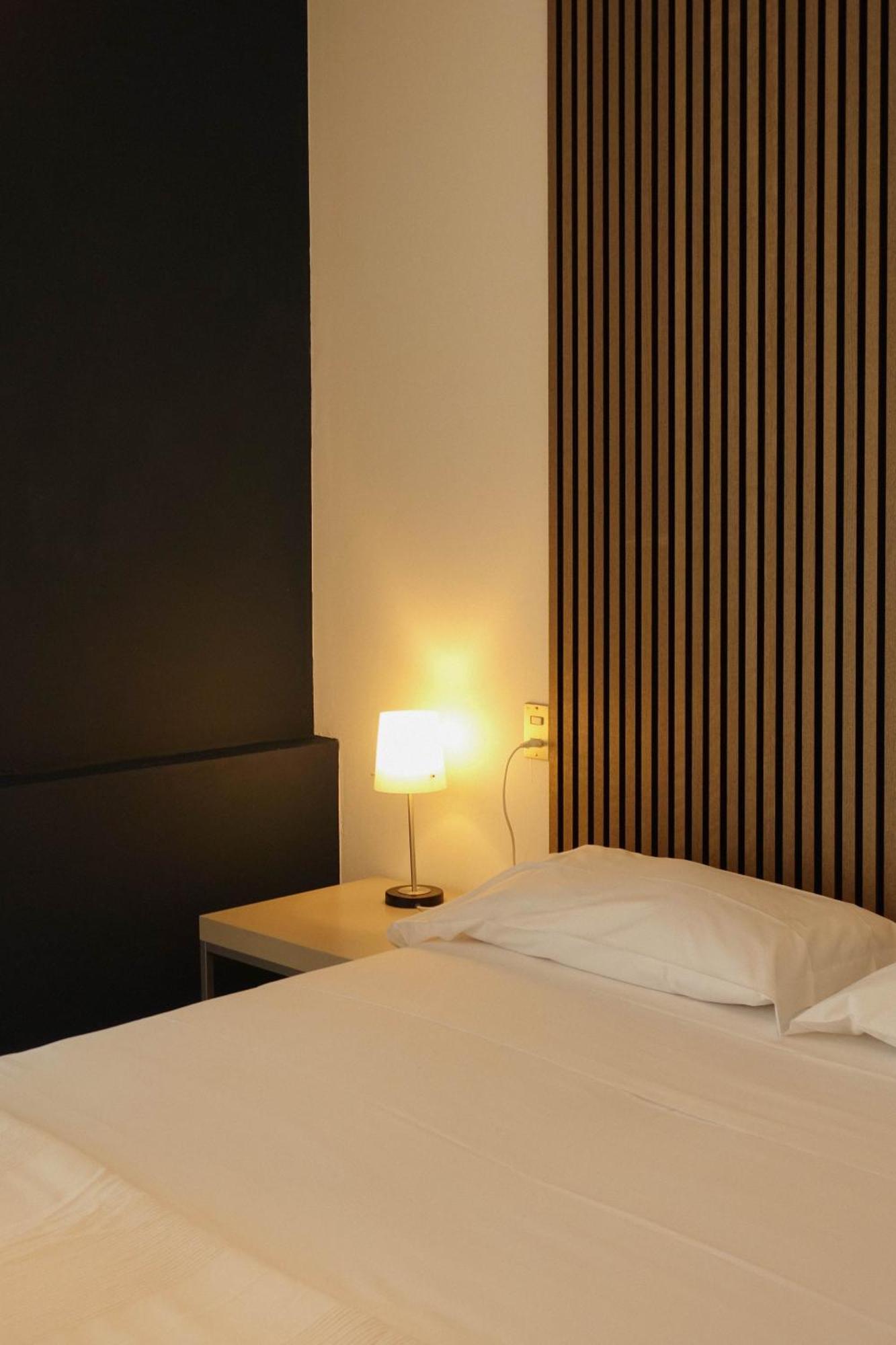 Hotel Peler Мальчезіне Номер фото